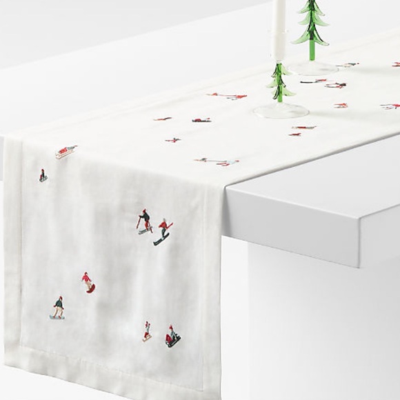 Crate&Barrel Other - New! 🏂 ⛷️🎿 Crate&Barrel White Table Runner with Skier Embroidered 120”